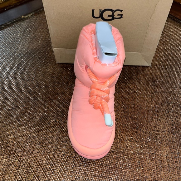 UGG Coral Puffy Short Winter Snow Booties Women’s Size 6 Winter Puffer Boots - Picture 5 of 8